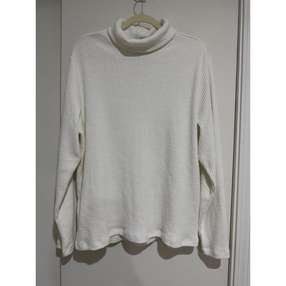 H&M Cream Off-White Fine Textured Ribbed Long Sleeve Turtleneck Sweater Size L